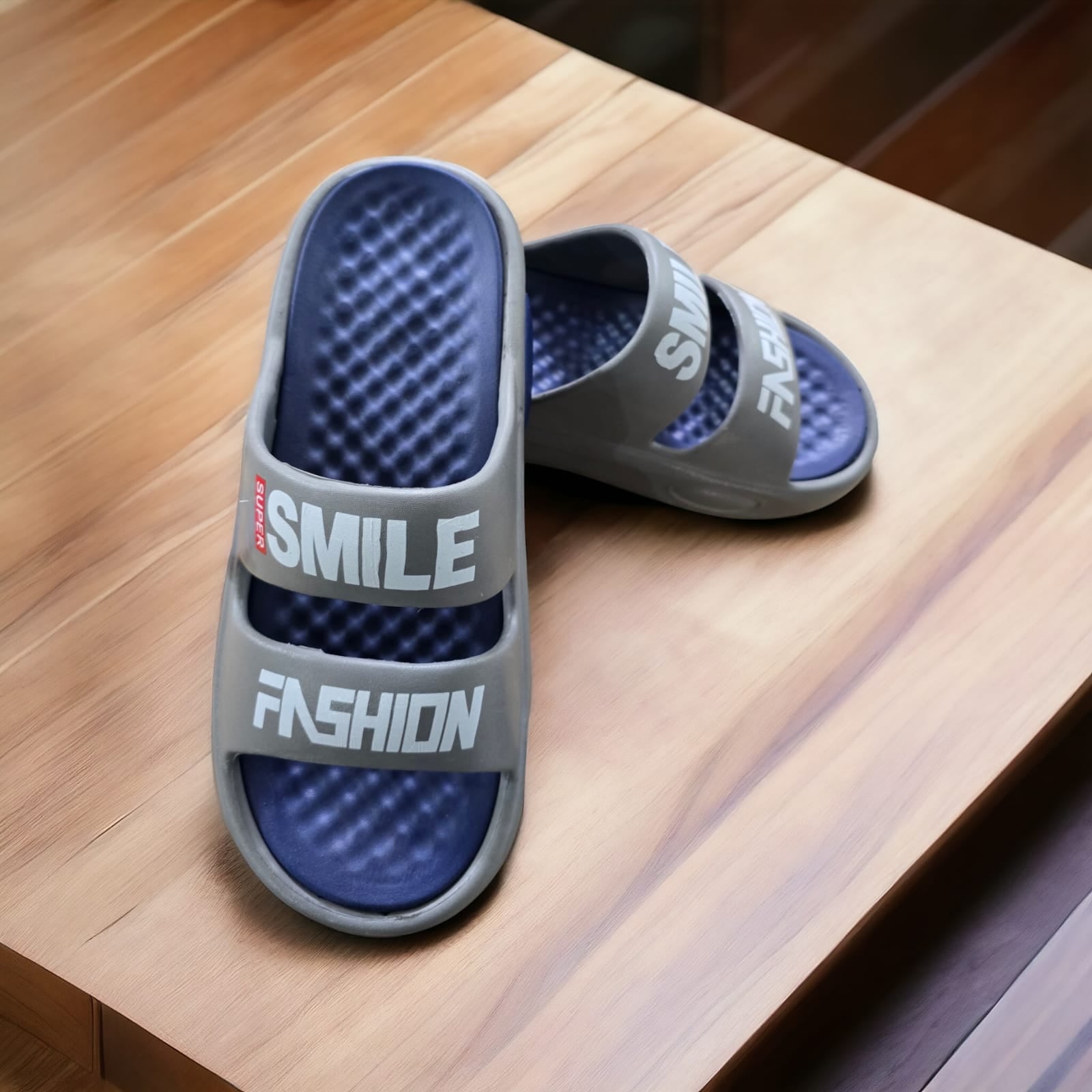 Metro Dulux 852 - Smile Fashion Waterproof Slides