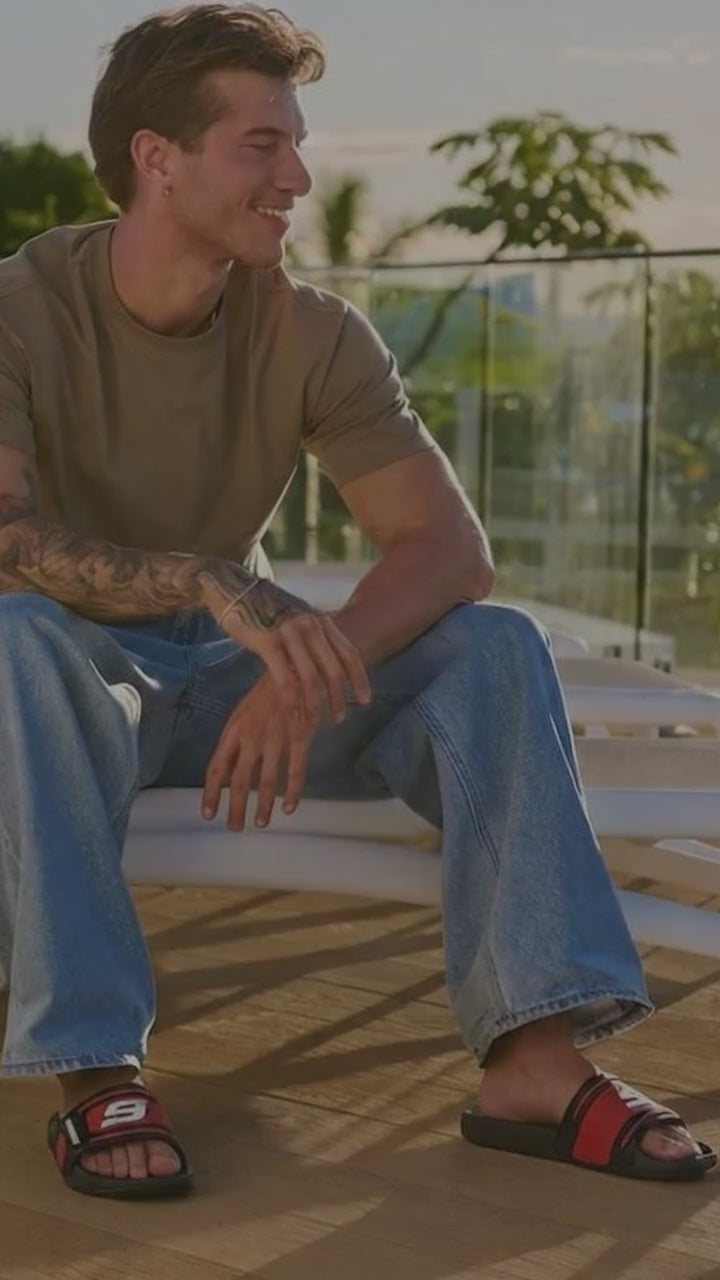 Metro Dulux EVR - Waterproof Slides